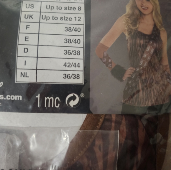 Adult Chewbacca Costume Tank top and Gloves - Picture 5 of 5